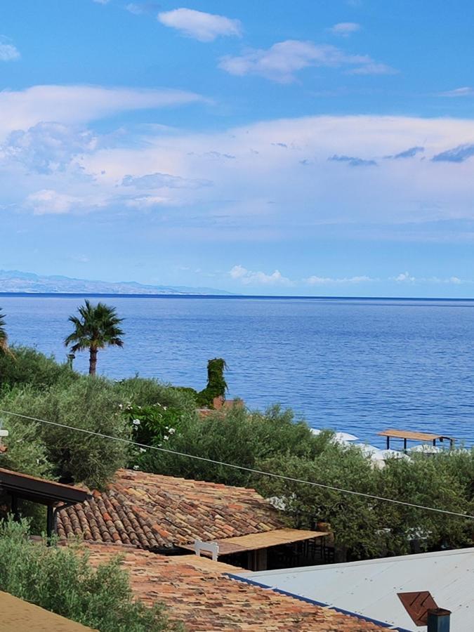 Villa Torre dei Pirati Letojanni Esterno foto