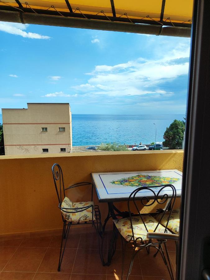 Villa Torre dei Pirati Letojanni Esterno foto