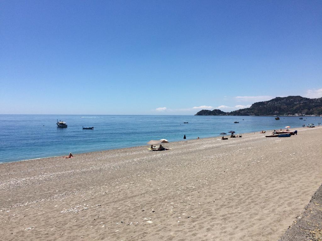 Villa Torre dei Pirati Letojanni Esterno foto